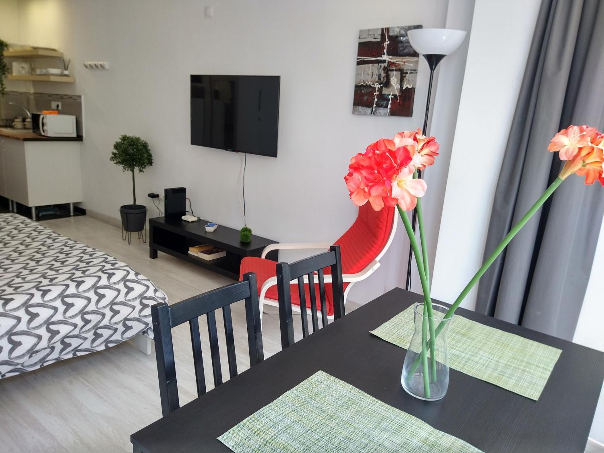 Amplio estudio,vista mar y montaña, a pasos del centro Torremolinos Exterior foto